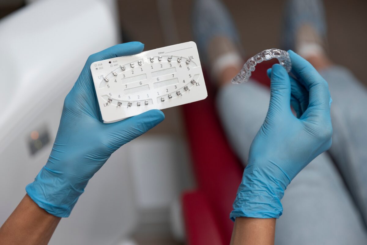 Invisalign vs. traditional braces