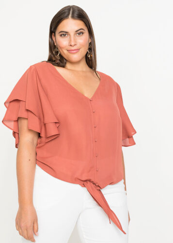 Awake cosmetic procedure demonstrating patient comfort under local anesthesia