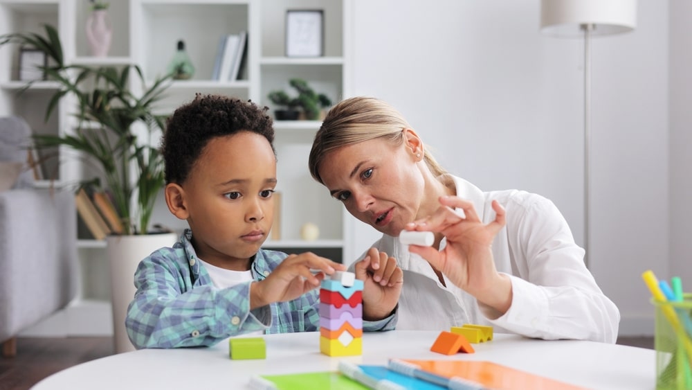 Child with Psychologist