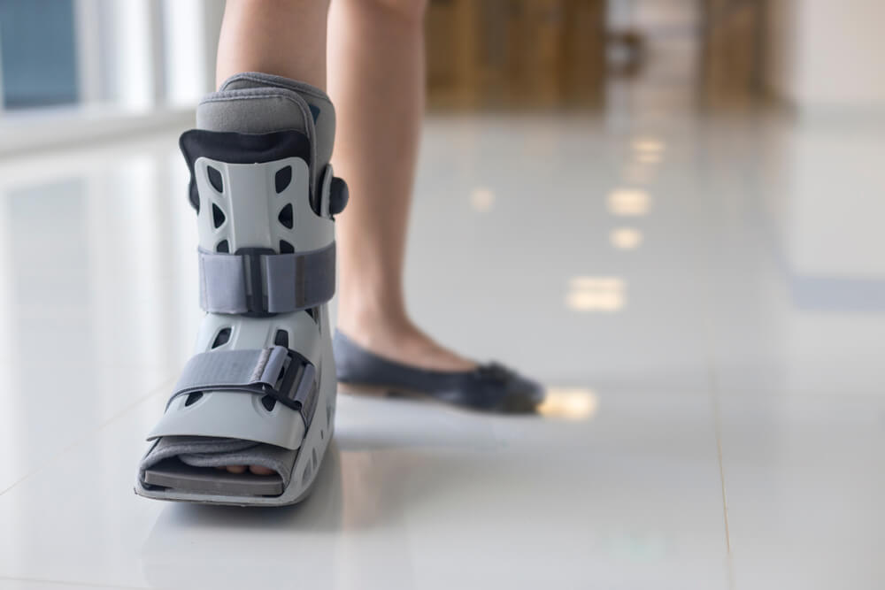 orthopedic walking boots