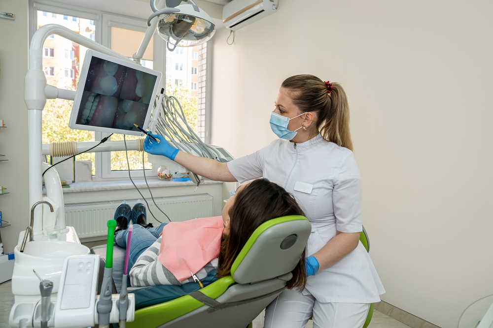 The use of intraoral cameras for more effective dental care