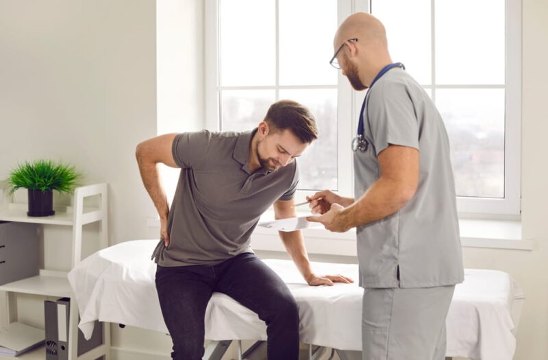 Patient with lower back pain comes to the doctor.