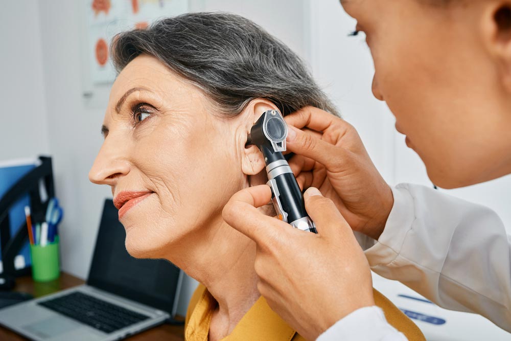 Hearing test for mature woman