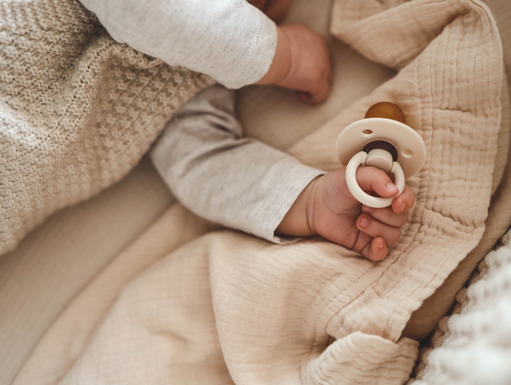 The Pros & Cons of Using Pacifiers